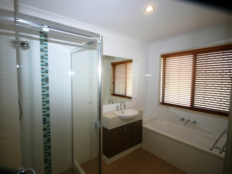 82/19 Santa Barbara Road, Hope Island QLD 4212