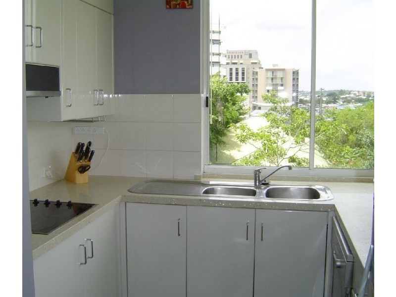 57 Lambert Street, Kangaroo Point QLD 4169