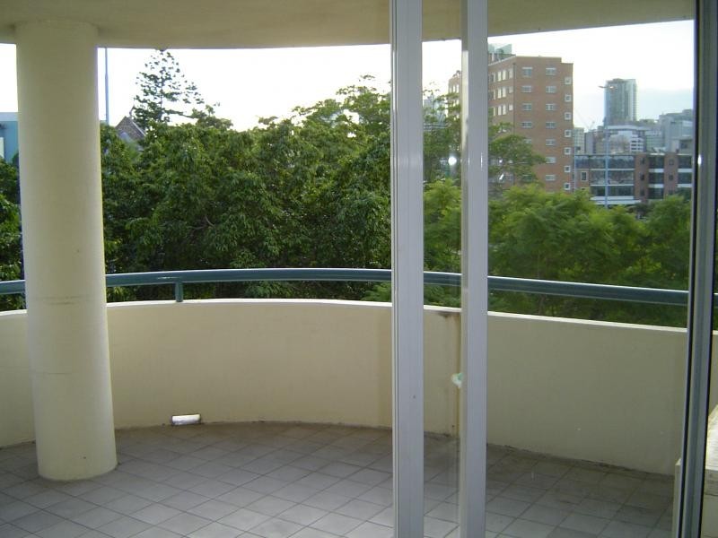 57 Lambert Street, Kangaroo Point QLD 4169