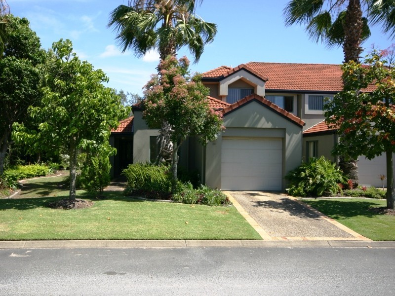 28/19 Santa Barbara Road, Hope Island QLD 4212