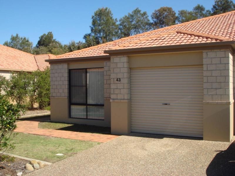 1/24 Amsonia Court, Arundel QLD 4214