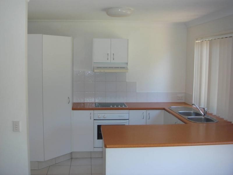 1/24 Amsonia Court, Arundel QLD 4214