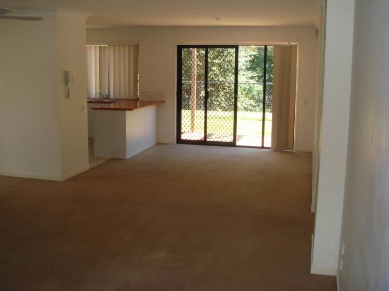 1/24 Amsonia Court, Arundel QLD 4214