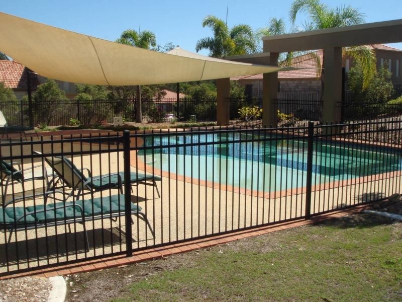 1/24 Amsonia Court, Arundel QLD 4214