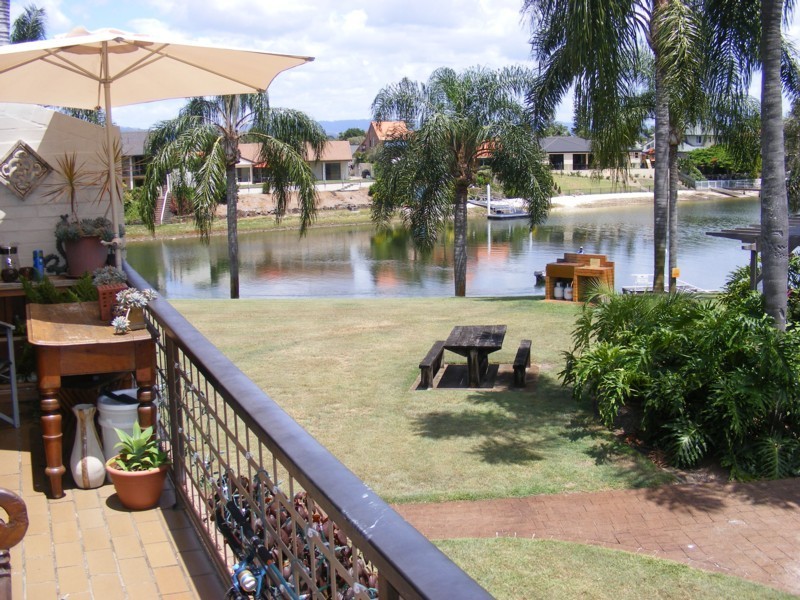 L/111 Markeri Street, Mermaid Waters QLD 4218