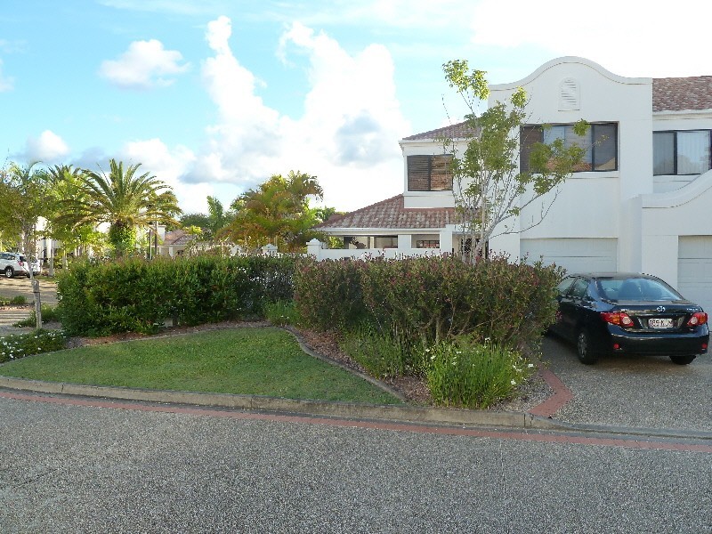 16/22-34 Glenside Drive, Robina QLD 4226