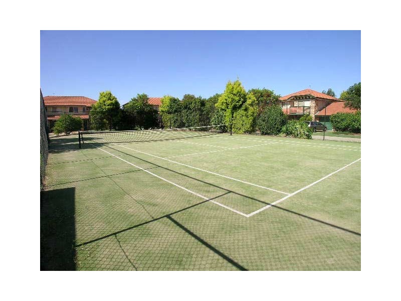 23 Tristan Court, Benowa QLD 4217