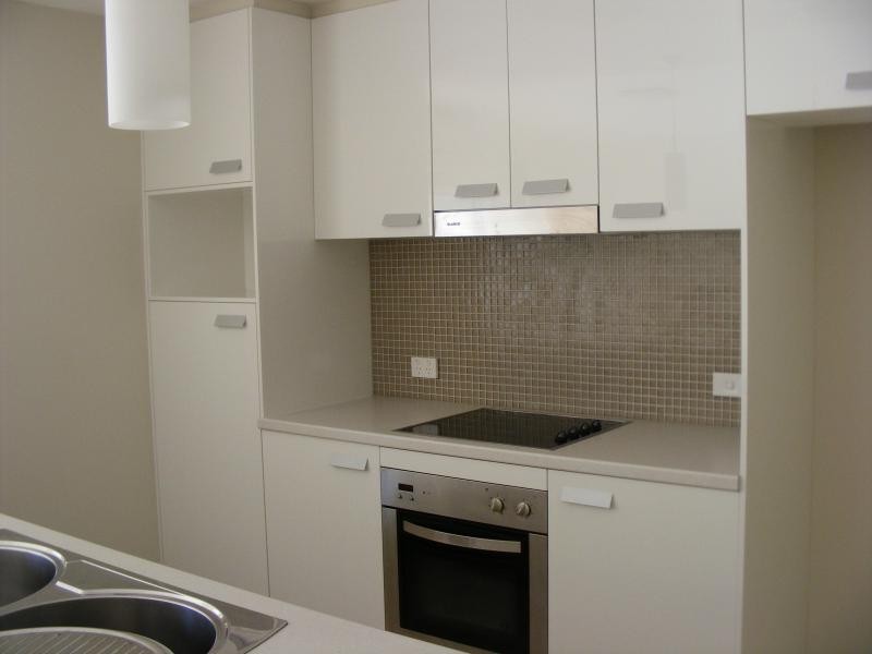 2/1 Sydney Street, Redcliffe QLD 4020