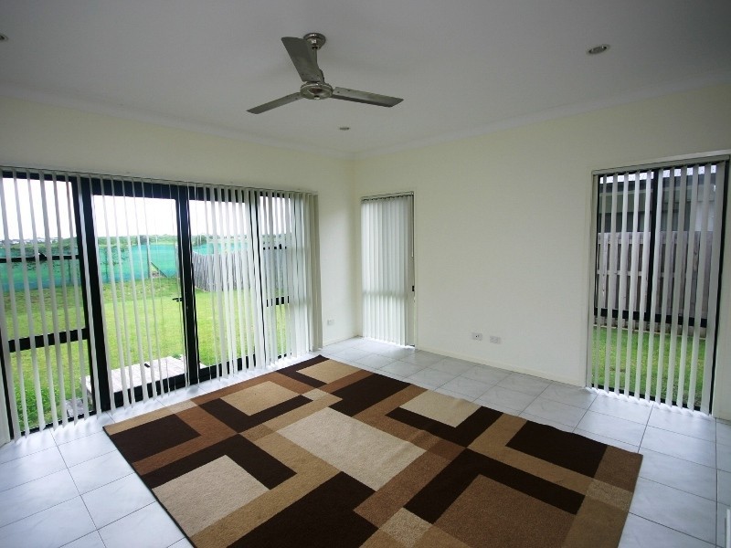 73/19 Santa Barbara Road, Hope Island QLD 4212
