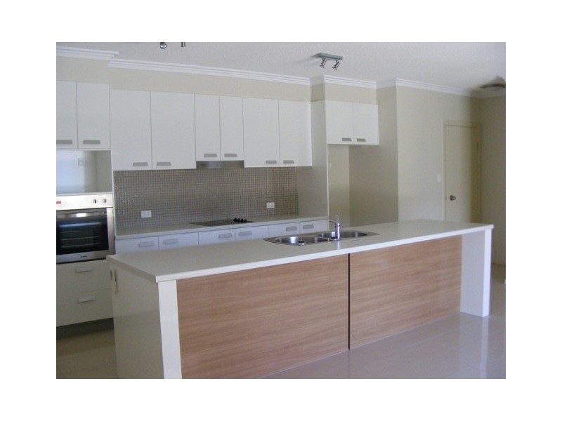 1/1 Sydney Street, Redcliffe QLD 4020