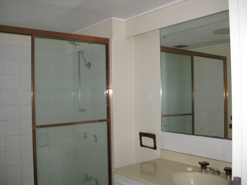 2/72 Sandford St, St Lucia QLD 4067
