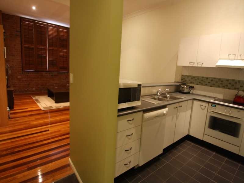 85 Commercial Road, Teneriffe QLD 4005