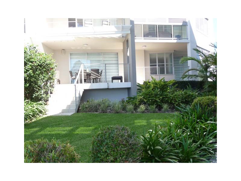 05 Grand Parade, Kawana Island QLD 4575