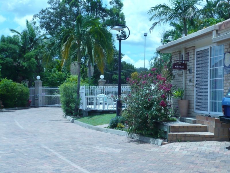 99 Barbaralla Drive, Springwood QLD 4127