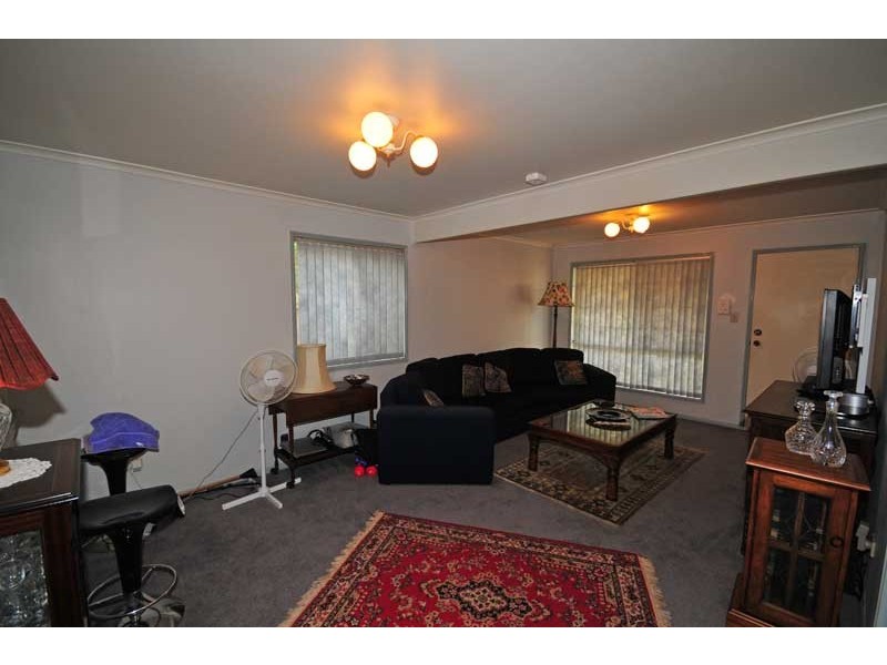 99 Barbaralla Drive, Springwood QLD 4127