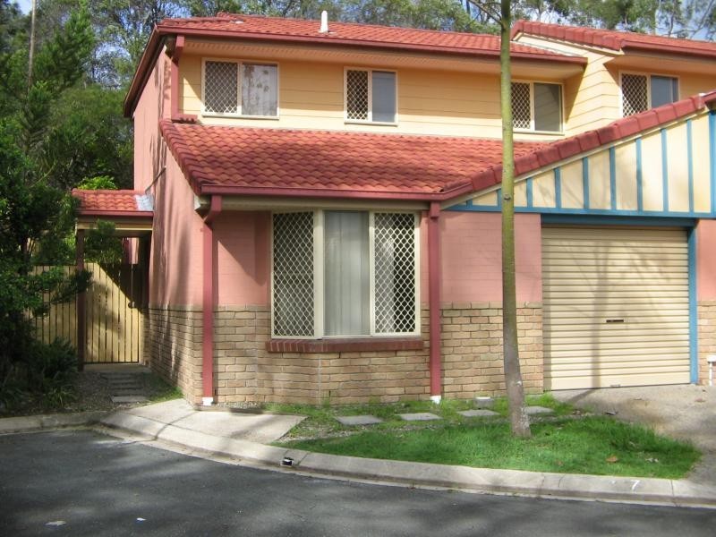 1230 Creek Road, Carindale QLD 4152