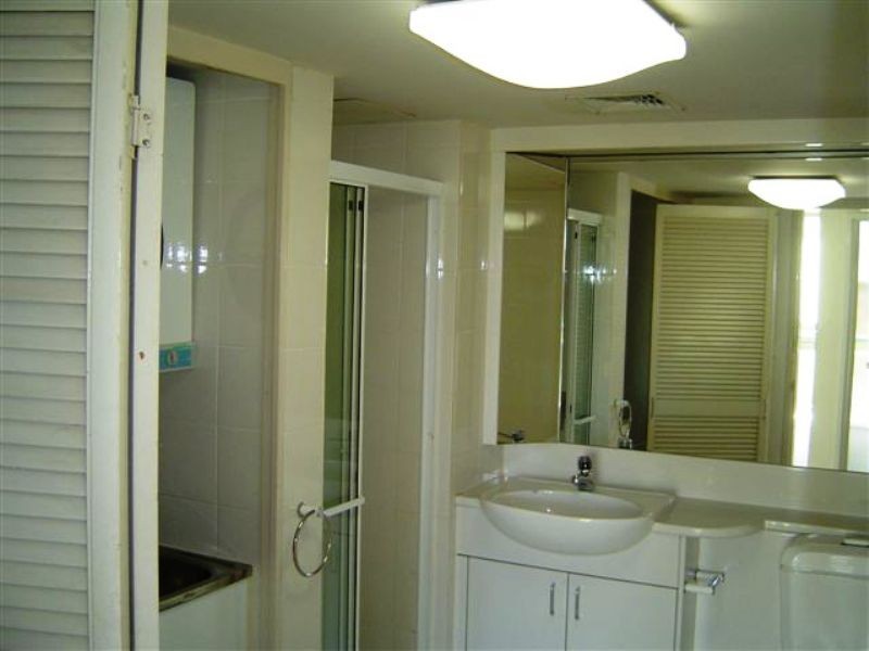 57 Lambert Street, Kangaroo Point QLD 4169