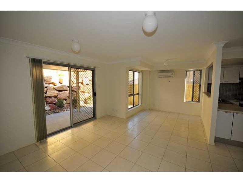 130 Jutland Street, Oxley QLD 4075