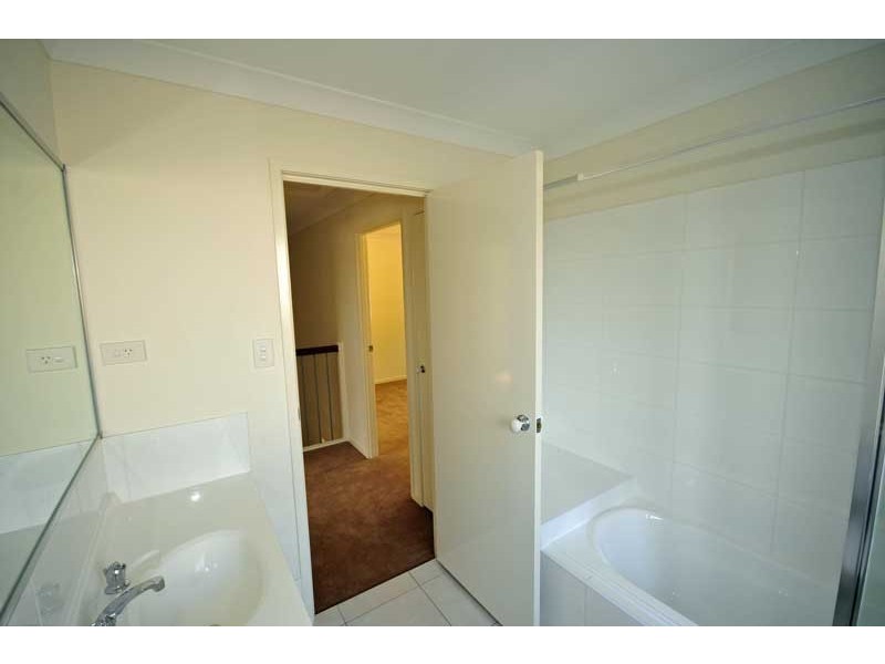 130 Jutland Street, Oxley QLD 4075