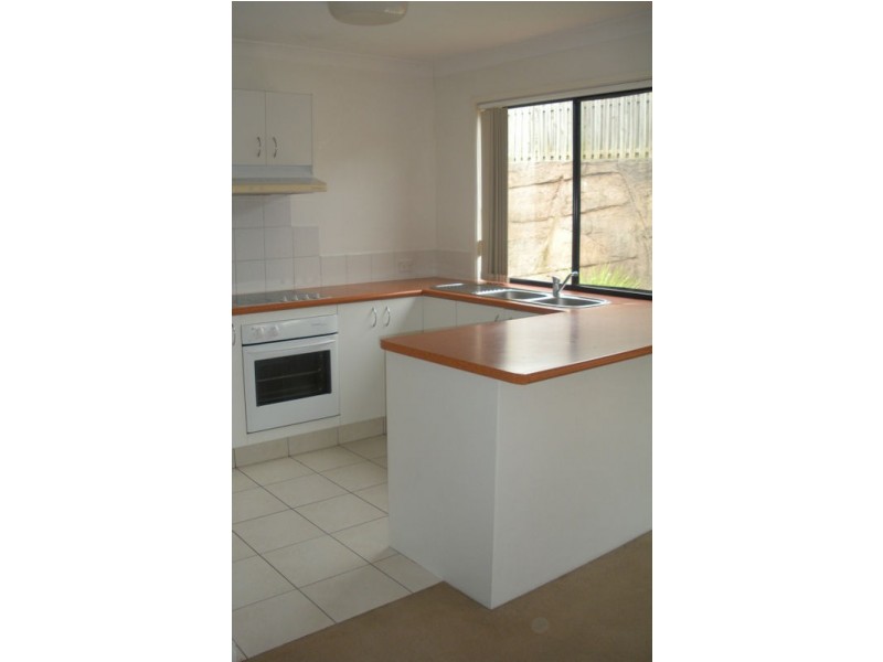 73/24 Amsonia Court,, Arundel QLD 4214
