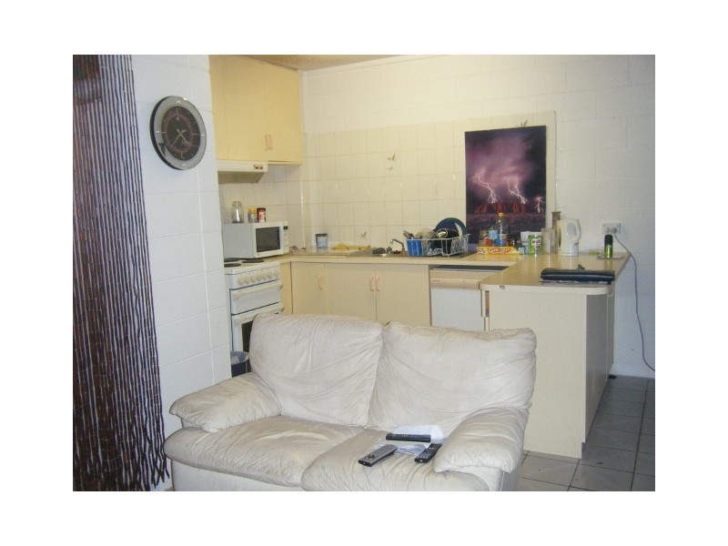 3/4 Adori Street, Chevron Island QLD 4217