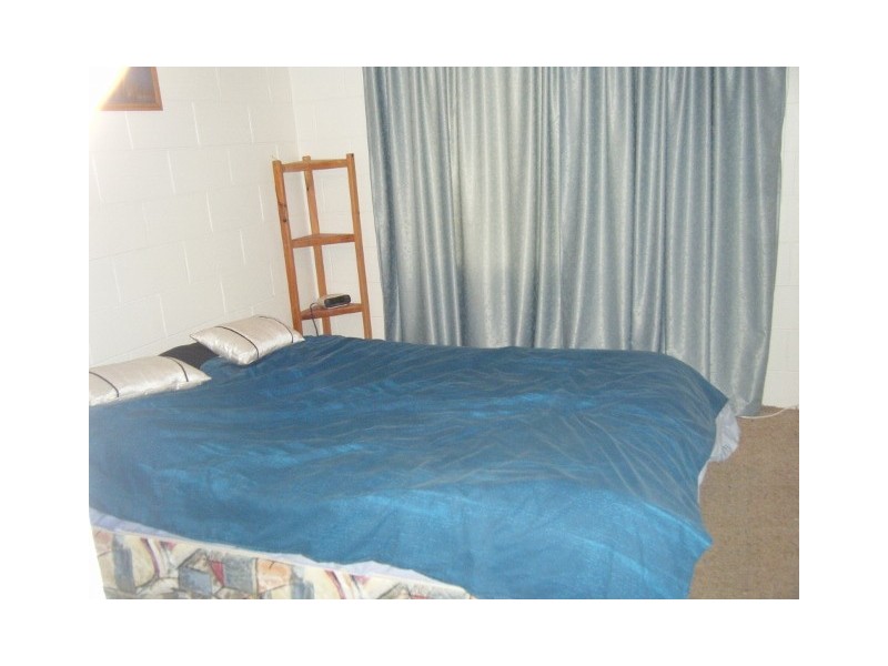 3/4 Adori Street, Chevron Island QLD 4217