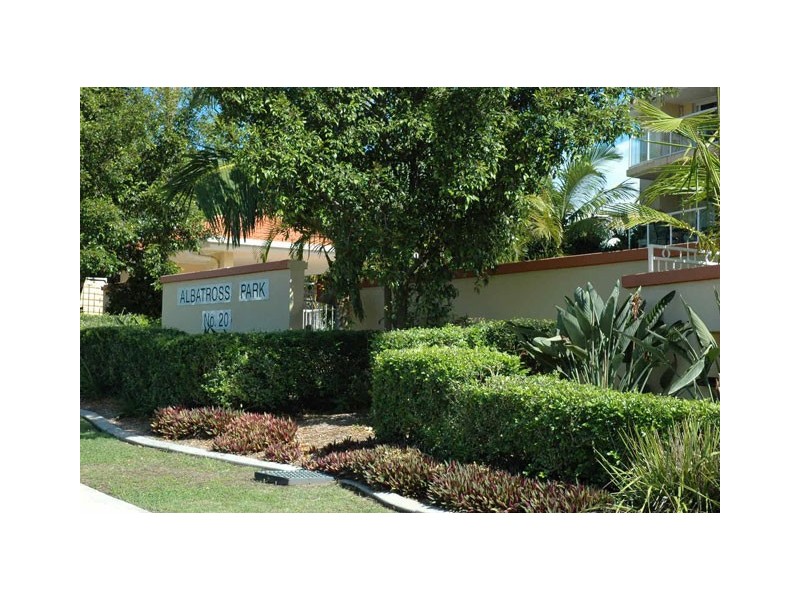2/20 Sykes Court, Southport QLD 4215