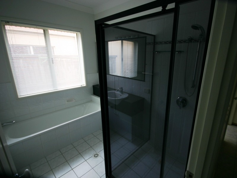 33/19 Santa Barbara Road, Hope Island QLD 4212