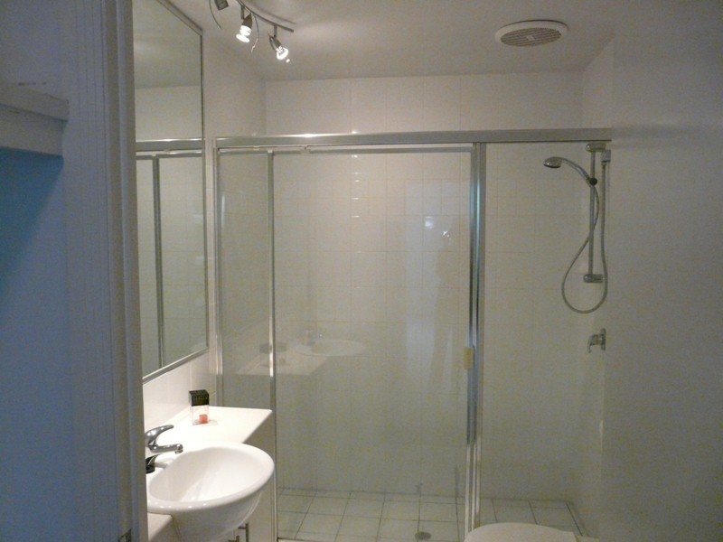 3rd/30 Tank Street, Brisbane QLD 4000