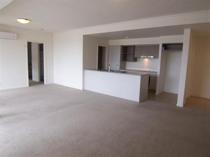 510 Christine Avenue,, Robina QLD 4226