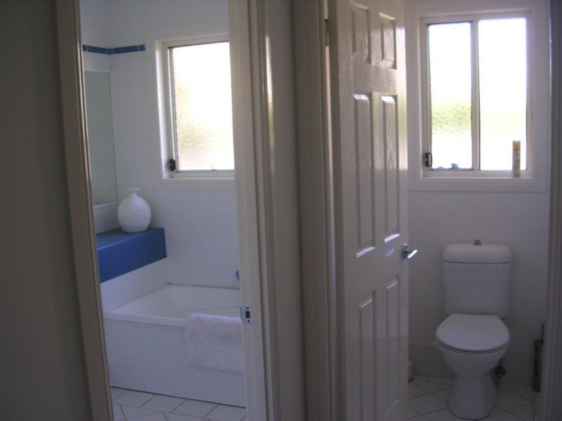 34 Albicore Street, Mermaid Waters QLD 4218