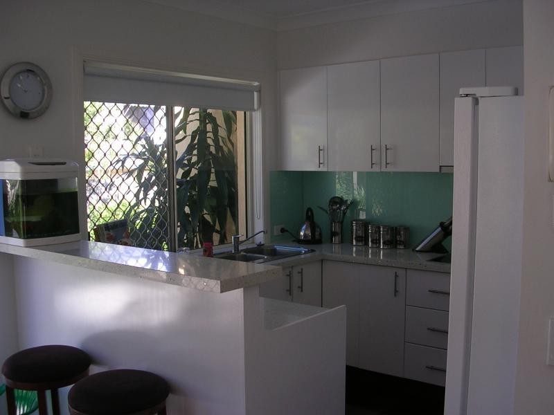 34 Albicore Street, Mermaid Waters QLD 4218