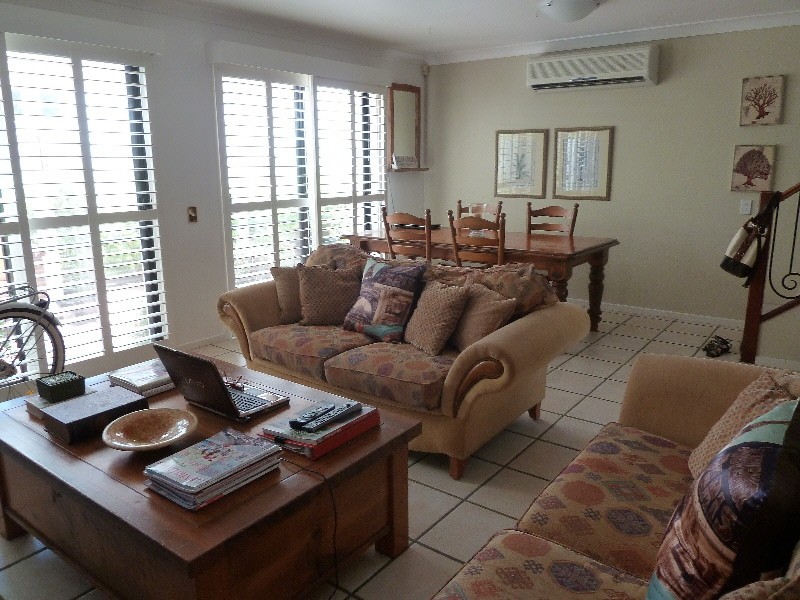 8/22-34 Glenside Drive, Robina QLD 4226