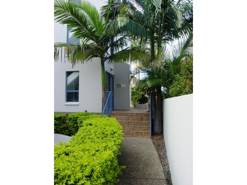 7/103 – 105 Frank Street, Labrador QLD 4215
