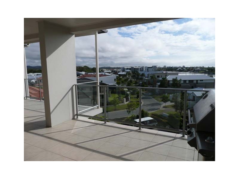 77/7 Grand Parade, Kawana Island QLD 4575