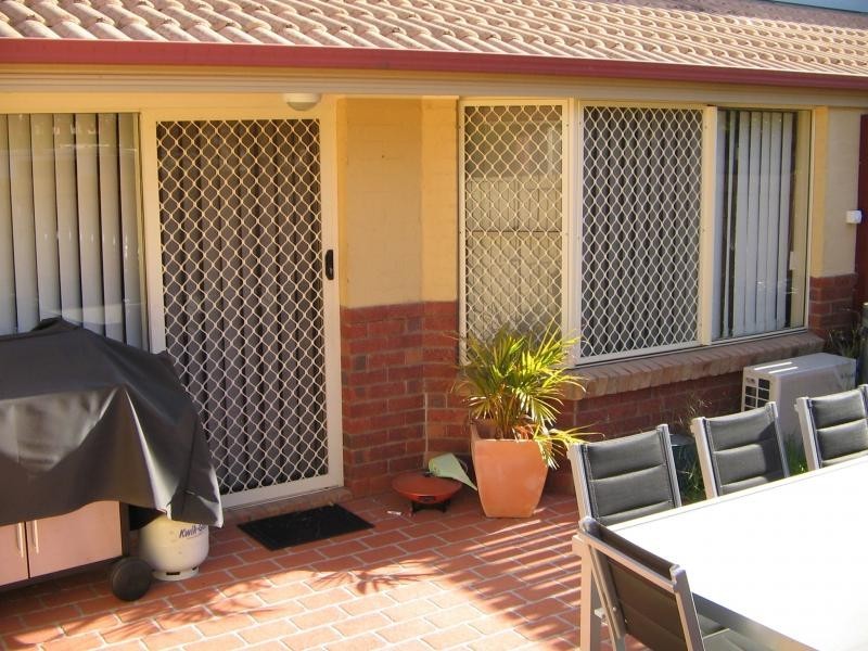 1230 Creek Road, Carindale QLD 4152