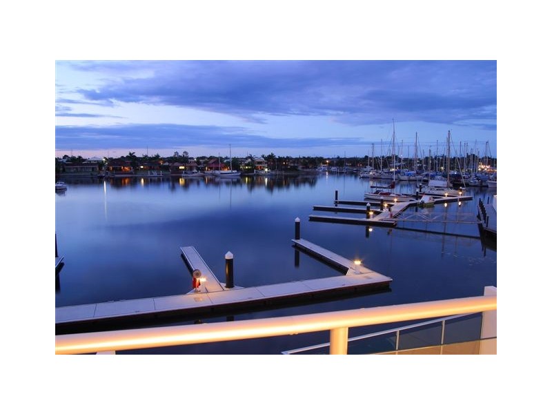 11 Nicklin Way, Minyama QLD 4575