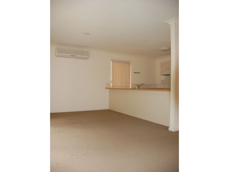 65/24 Amsonia Court,, Arundel QLD 4214