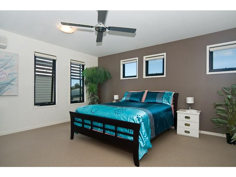 2/23 Catalina Drive, Mudjimba QLD 4564