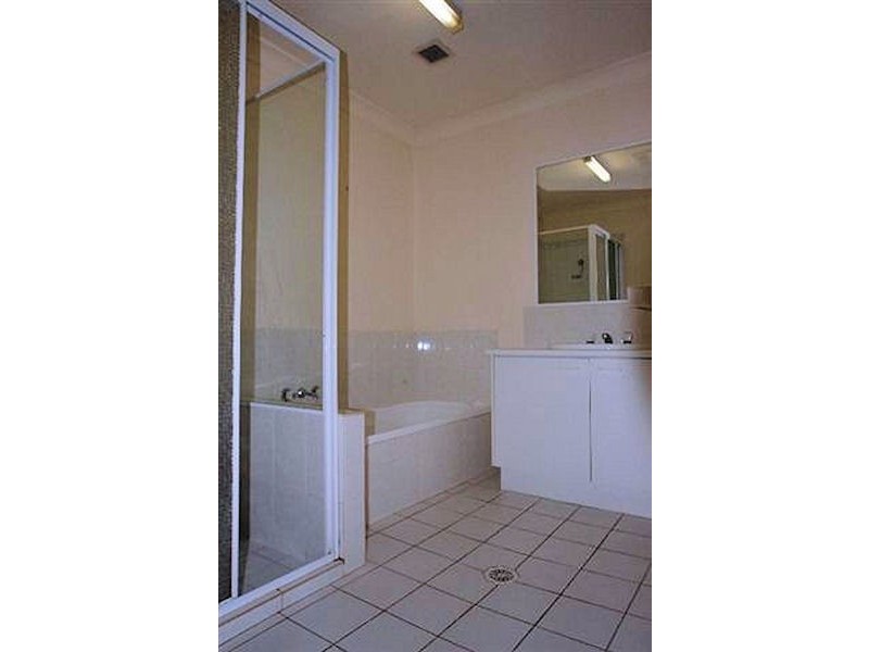 34/3 Arundel Dve, Arundel QLD 4214
