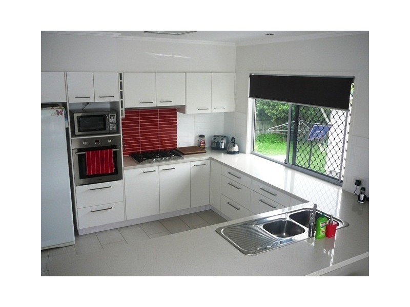 13 Kirkhill Street, Brighton QLD 4017