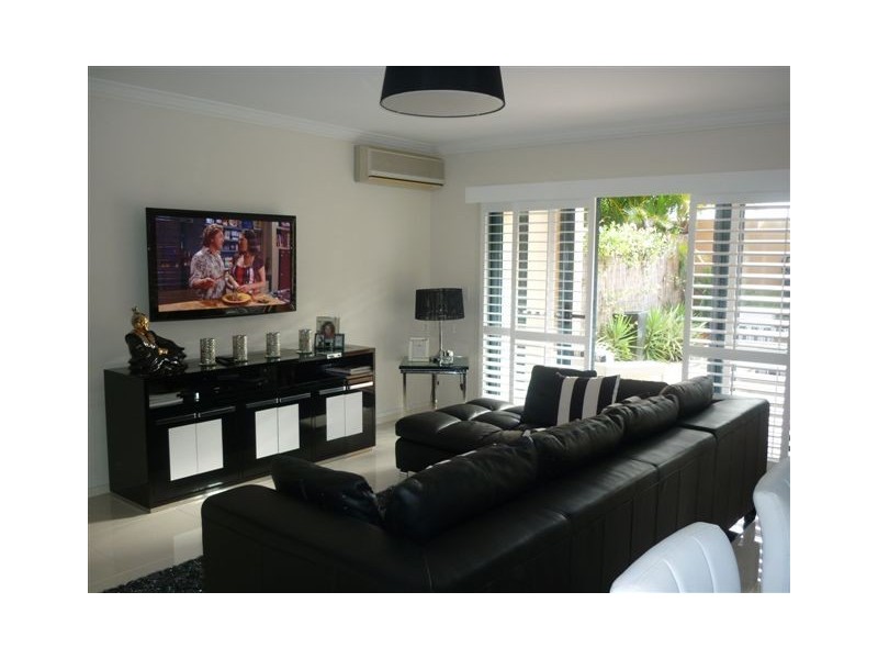 117 – 139 Palm Meadows Drive, Carrara QLD 4211