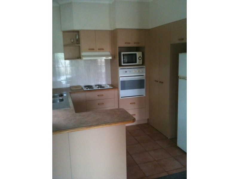 4 MONTE CARLO AVE, Surfers Paradise QLD 4217