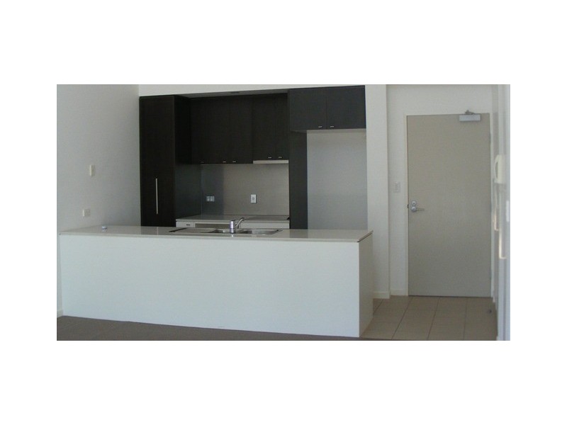 104/25 Dix Street, Redcliffe QLD 4020