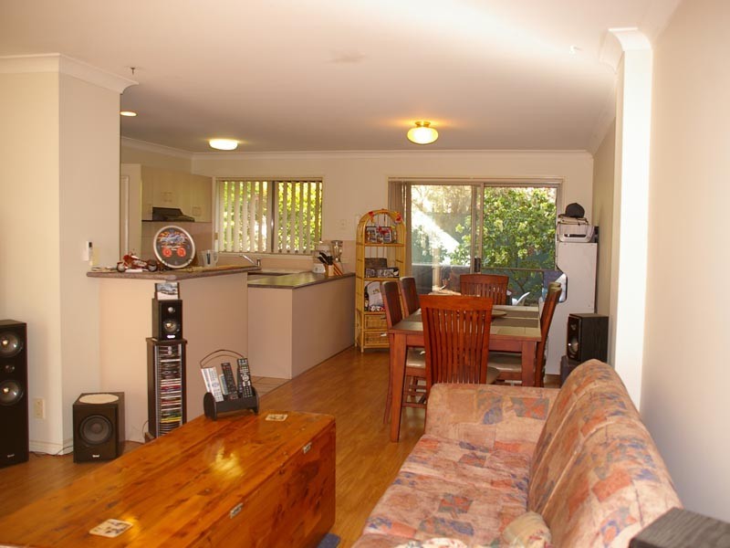 30/4 Koala Town Rd, Upper Coomera QLD 4209