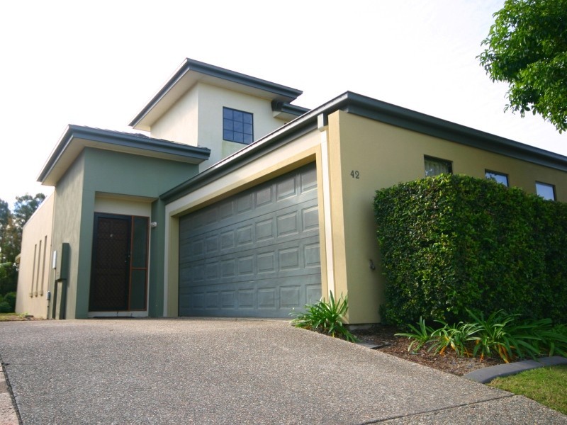 42/19 Santa Barbara Road, Hope Island QLD 4212