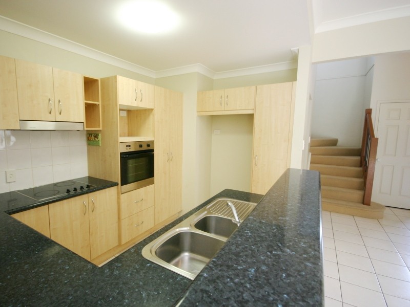 42/19 Santa Barbara Road, Hope Island QLD 4212