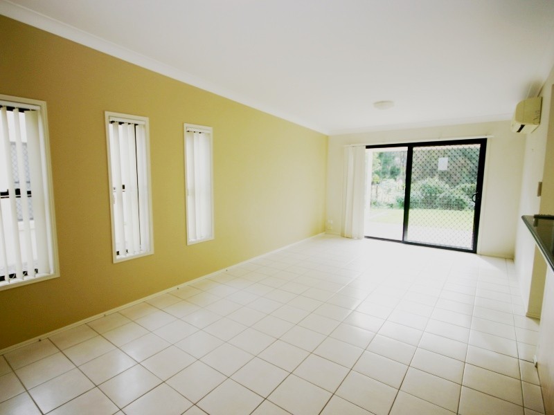 42/19 Santa Barbara Road, Hope Island QLD 4212