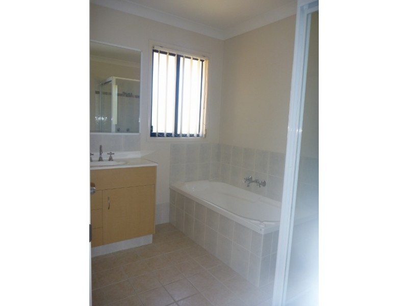3/20 Marybeth Crescent, Molendinar QLD 4214