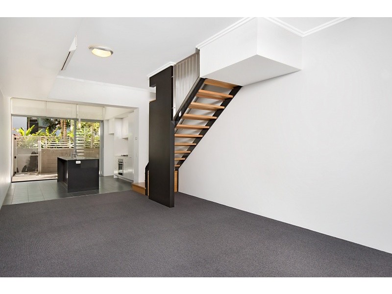 TH04/20 Anthony Street, West End QLD 4101